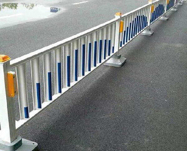 道路護欄